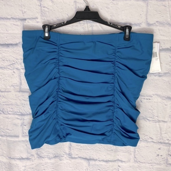 Raisins Curve Costa blue tummy and thigh minimizer swim skirt NWT - Picture 2 of 6